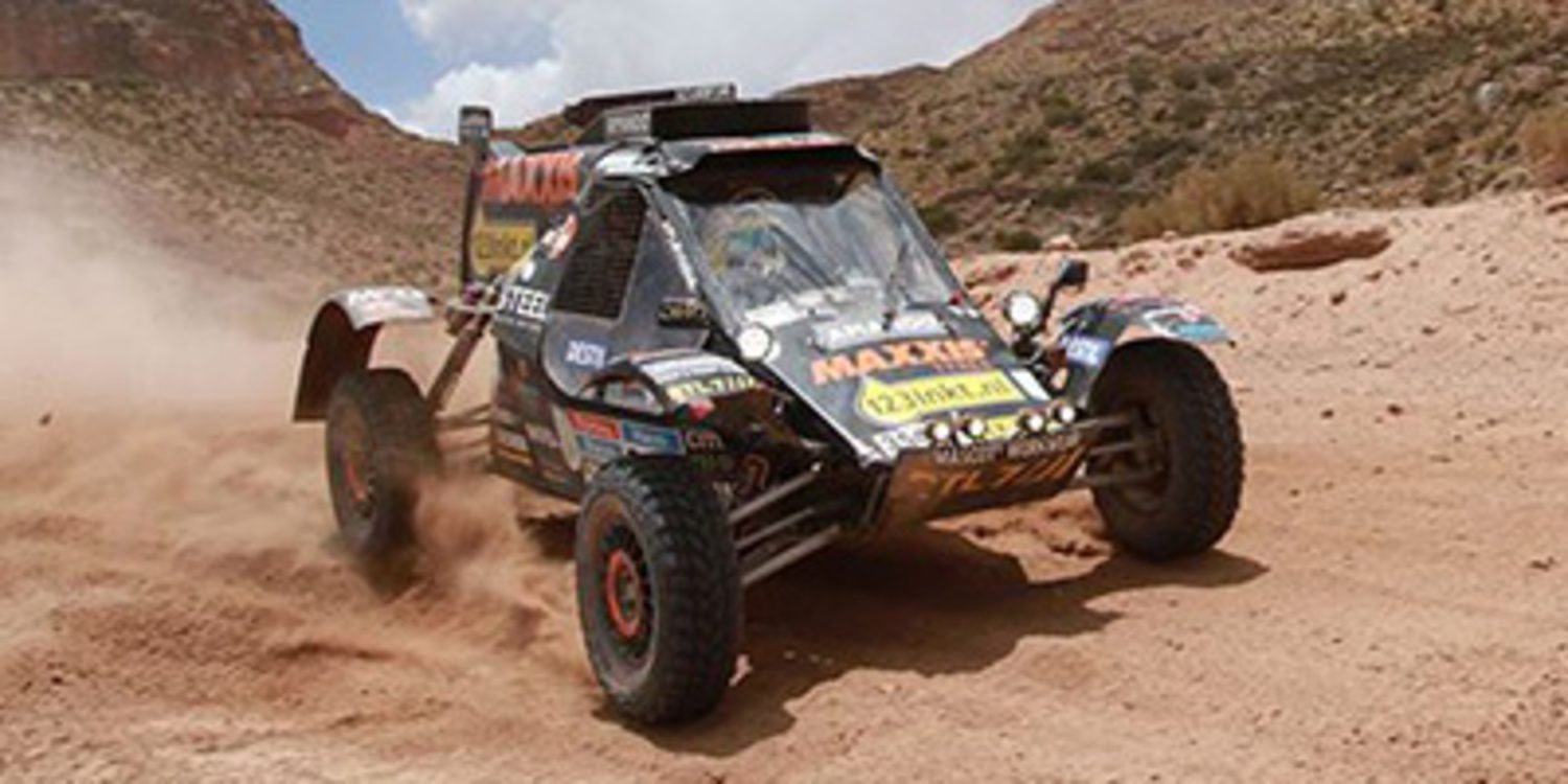 Tom Coronel completa la edición 2015 del Dakar