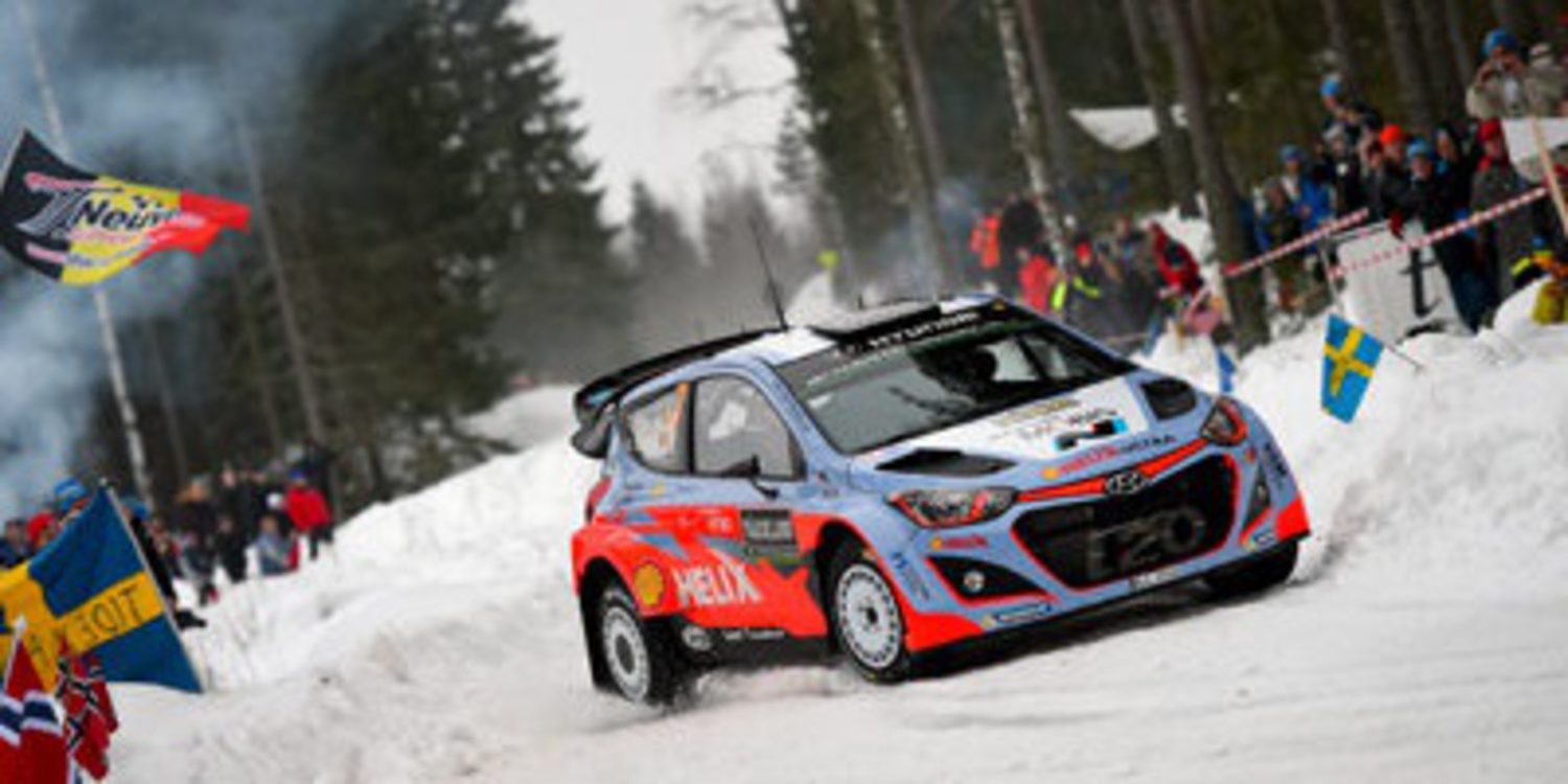 Thierry Neuville líder por sorpresa en el Rally de Suecia