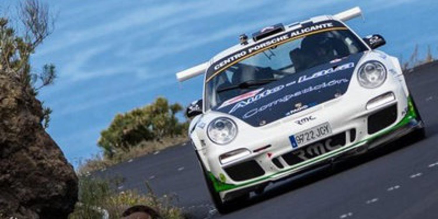 Miguel Fuster vuelve a ganar en el Rally Islas Canarias
