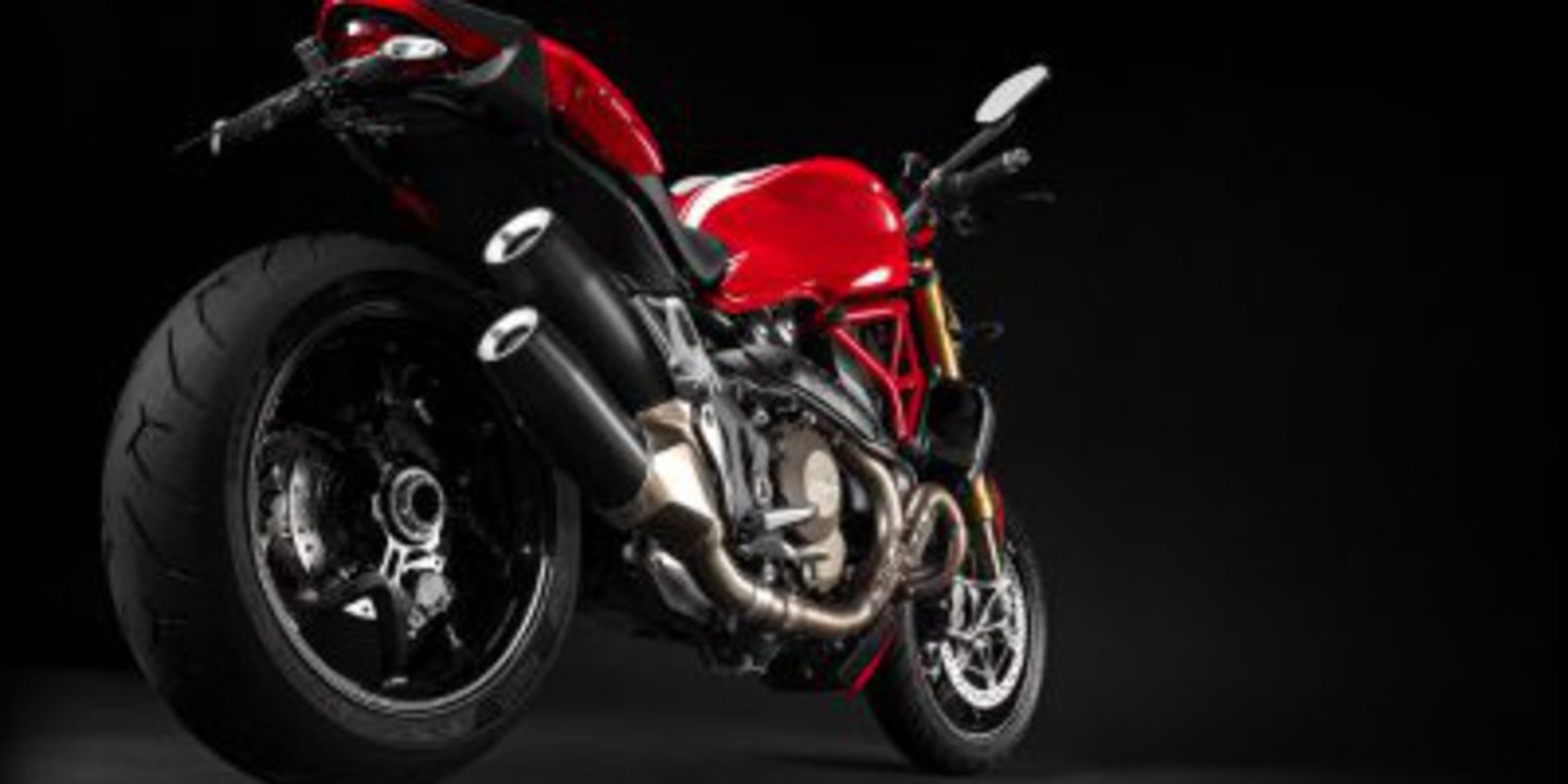 Ducati Monster 821 y 1200 S Stripe 2015, cuando una línea lo cambia todo