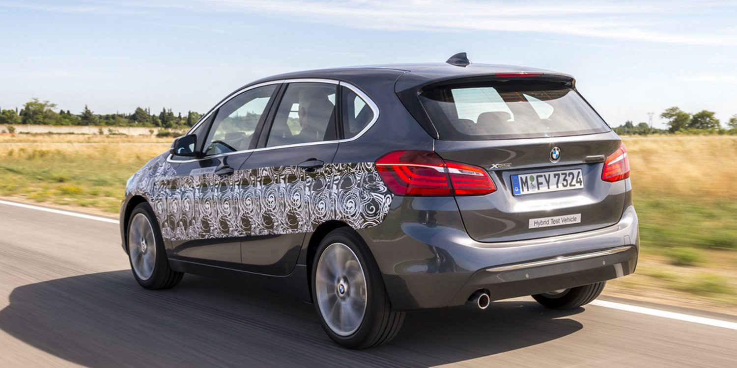 BMW presenta el nuevo Serie 2 plug-in Hybrid disfrazado de prototipo