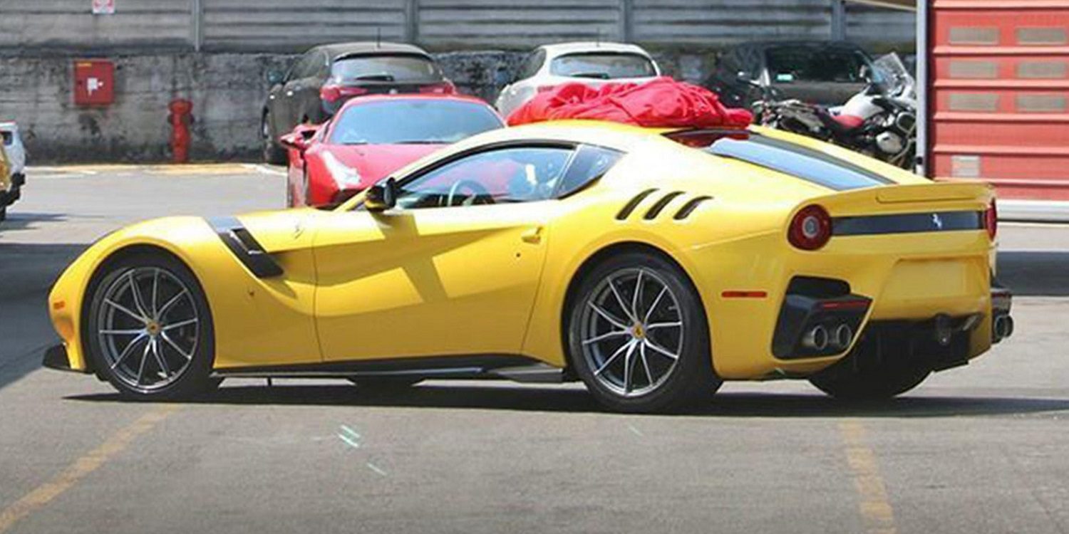 Prototipo del Ferrari F12 GTO / Speciale en pruebas