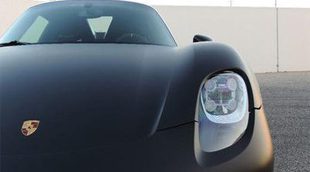 A la venta extraño Porsche 918 Spyder sin pintar