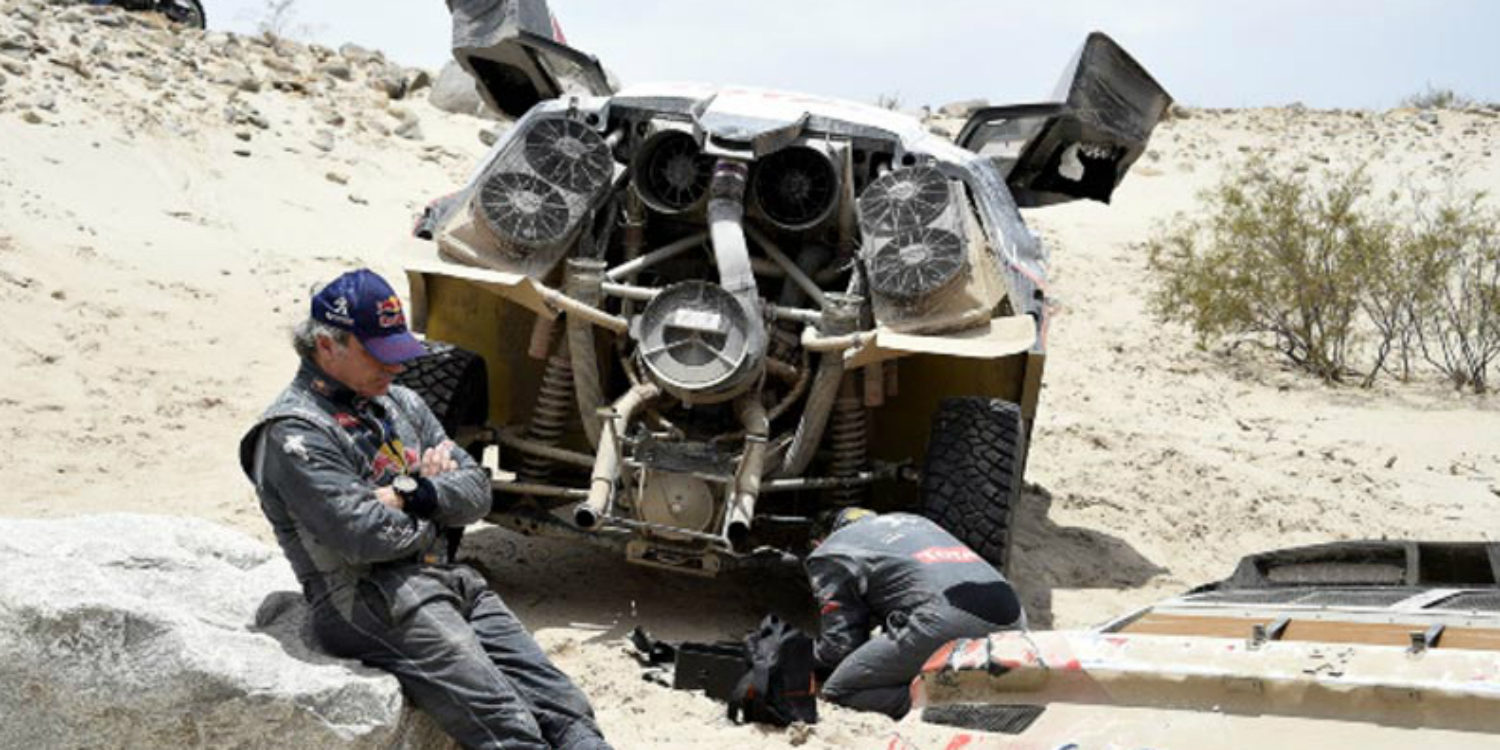 OFICIAL | Carlos Sainz abandona el Dakar 2016