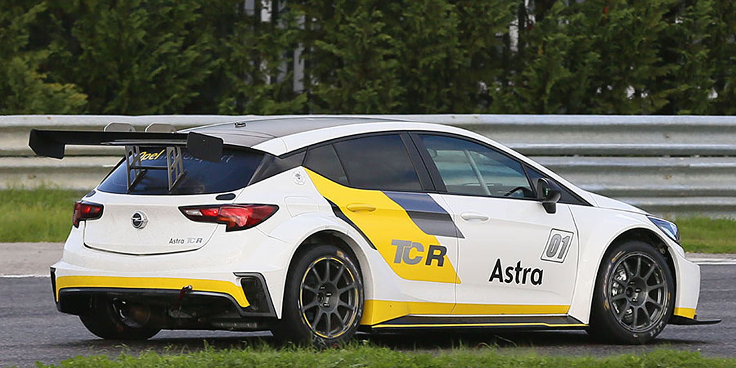 Target Competition tendrá siete Opel Astra en las TCR