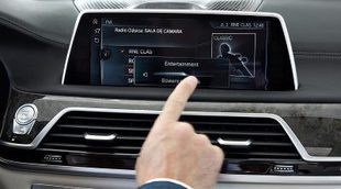 Los BMW X5 y X6 recibirán pantallas táctiles en Verano