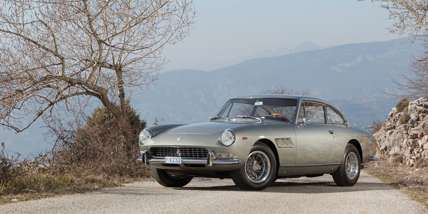 Los Ferrari de 4 plazas: Ferrari 330 GT 2+2 de 1964