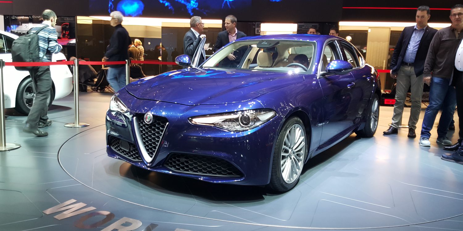 Alfa Romeo nos sorprende con las versiones convencionales del Giulia en Ginebra