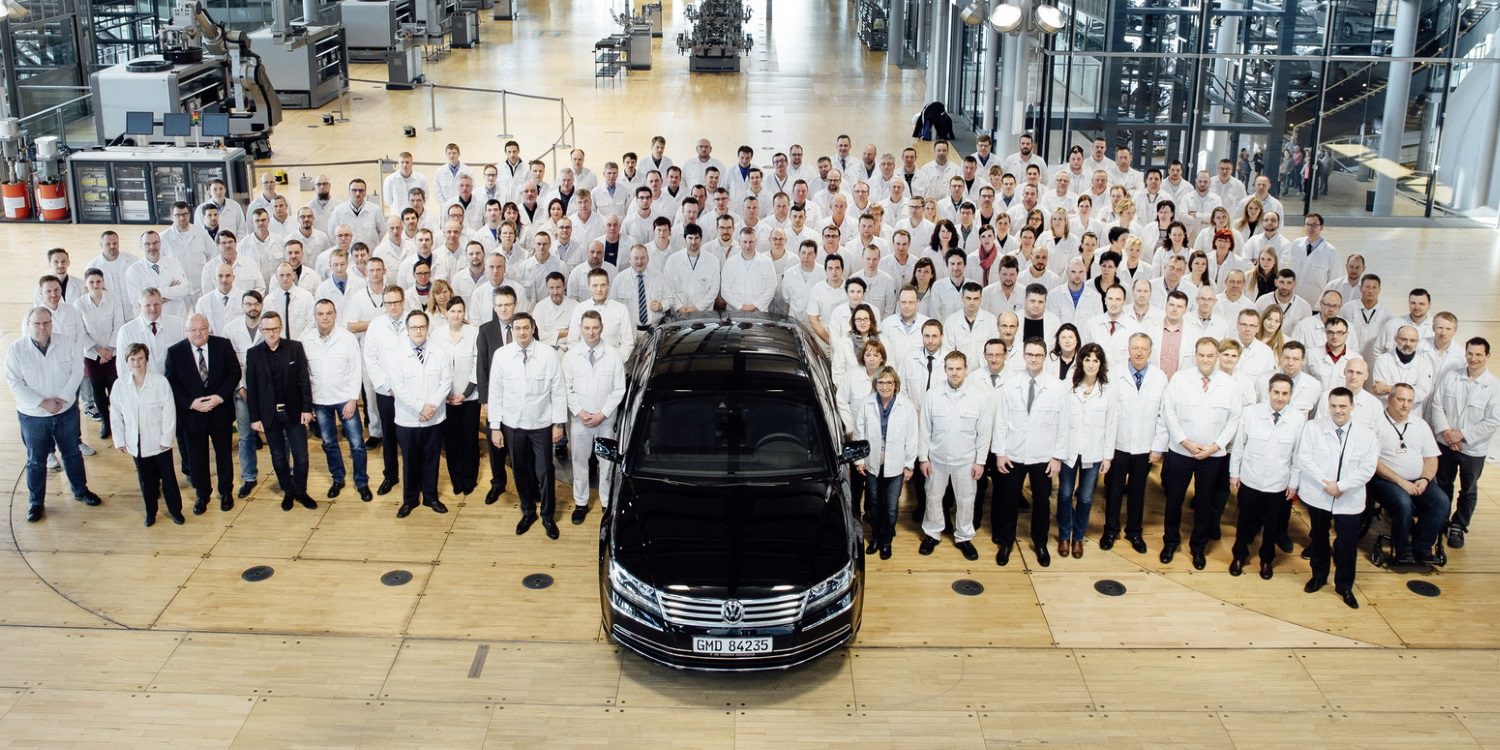 Volkswagen ya fabricó el último de los Phaeton en su factoría de cristal
