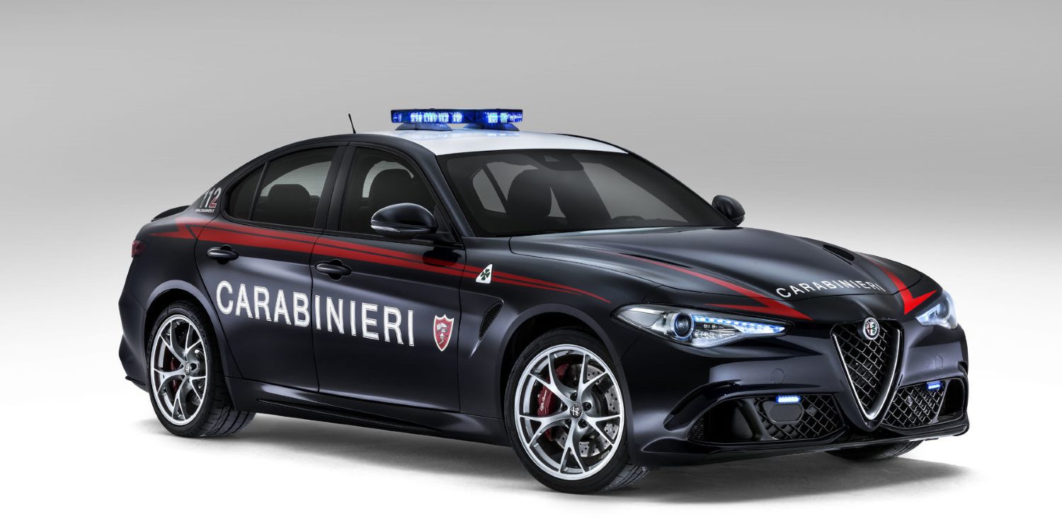Los Carabinieri estrenan el Alfa Romeo Giulia Quadrifoglio Verde de 510 CV