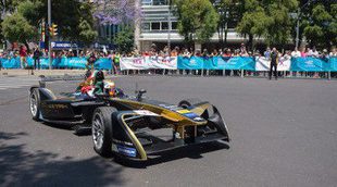 Esteban Gutiérrez exhibió su Fórmula E en Ciudad de México