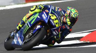 Valentino Rossi: "Espero ser competitivo mañana y luchar por el podio"