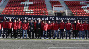 Los jugadores del Barça reciben sus nuevos Audi en Montmeló