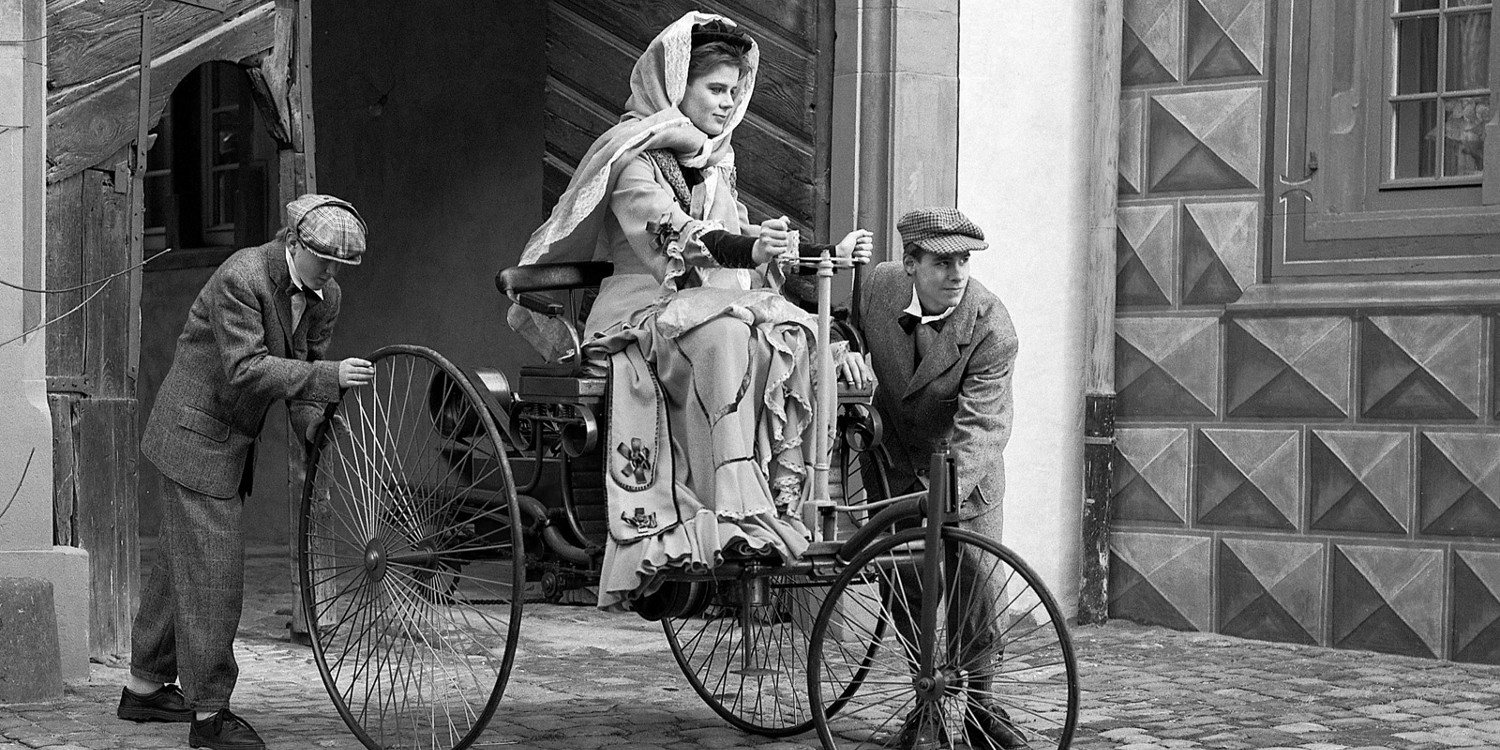 Por el Día Internacional de la Mujer, Bertha Benz, primera mujer al volante