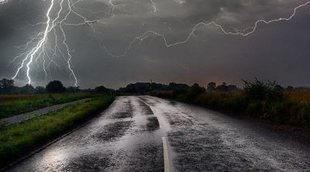 Conduce seguro durante una tormenta