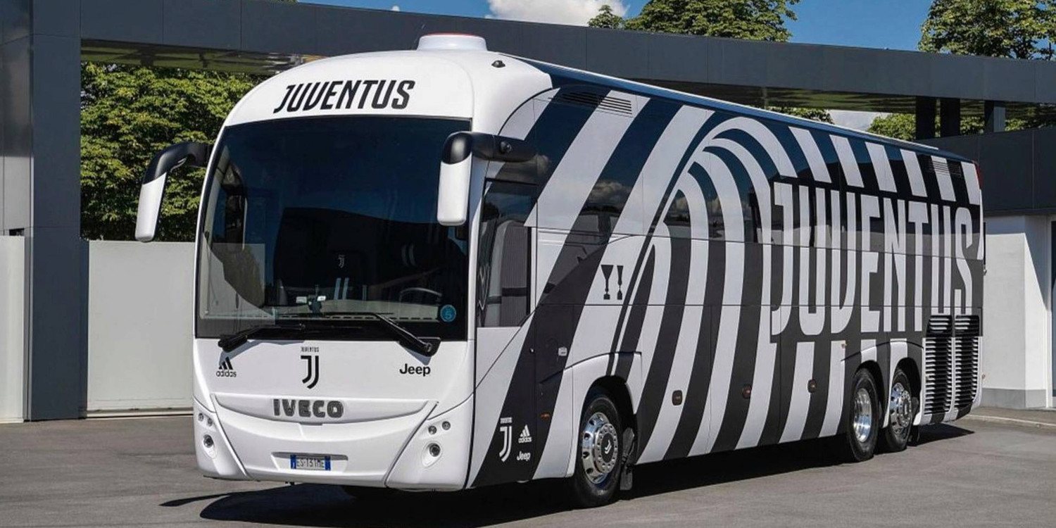 Conoce el atractivo bus del equipo de fútbol italiano La Juventus