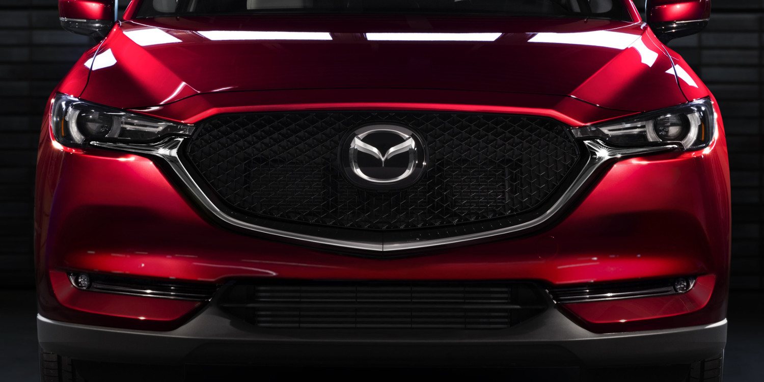 Mazda comenzará la comercialización de autos eléctricos e híbridos en 2020
