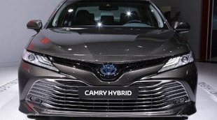 Toyota presenta su Camry 2019