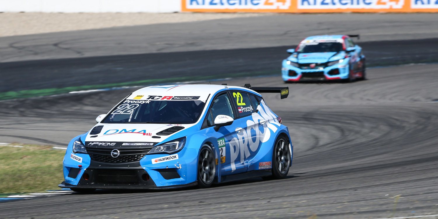 Kelly Racing lleva a Australia dos Opel y dos Subaru
