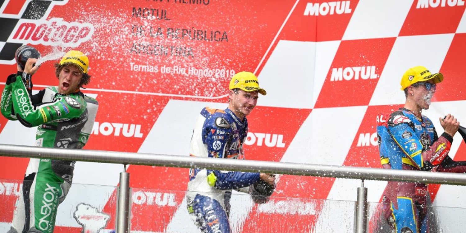 Valentino Rossi: "Triumph es una moto muy buena para prepararse para MotoGP"