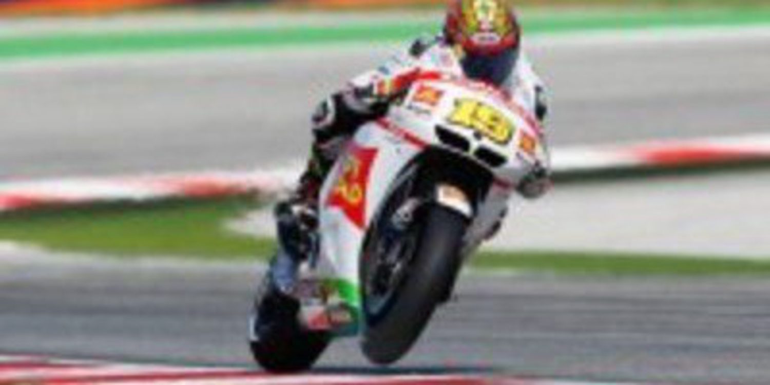 Álvaro Bautista alcanza en Italia su primer podio en MotoGP