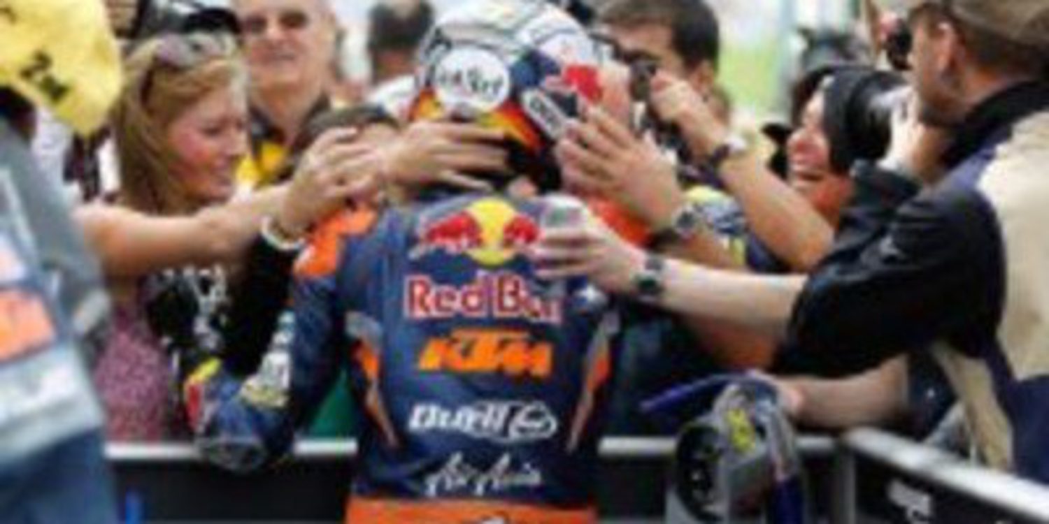 Sandro Cortese confirma su salto a Moto2 en 2013