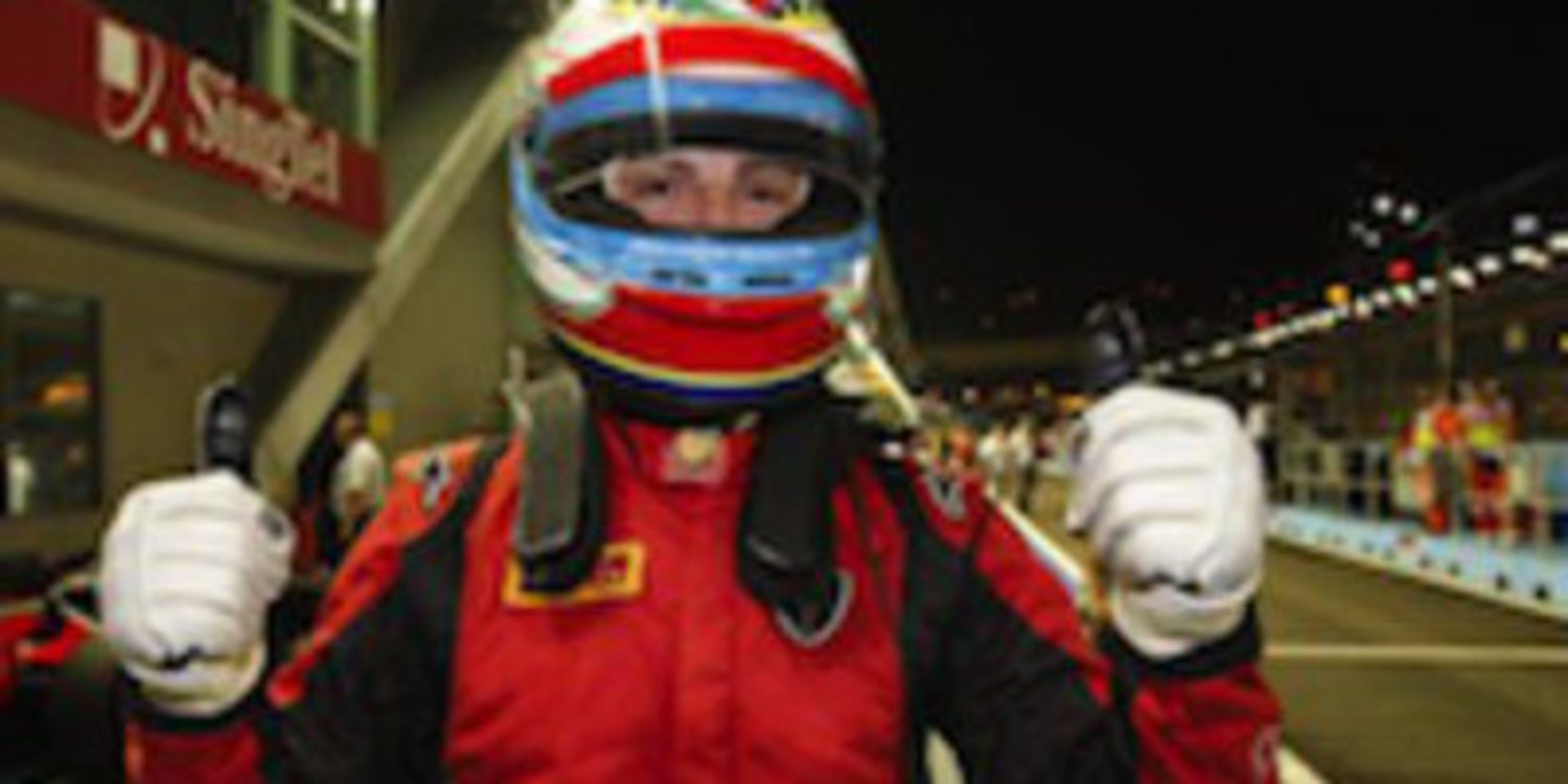 Luca Filippi consigue la pole de GP2 en Singapur alargando su regreso triunfal