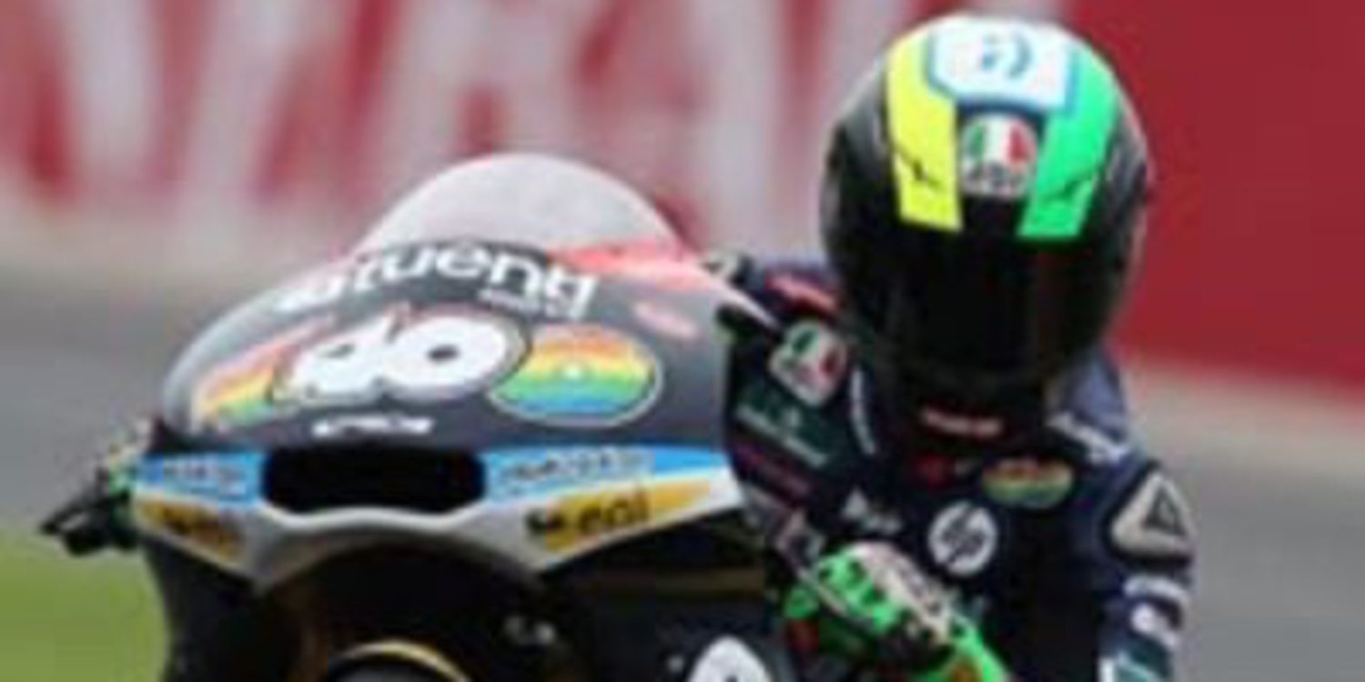 Pol Espargaró es el poleman de Moto2 en Cheste con caída incluida