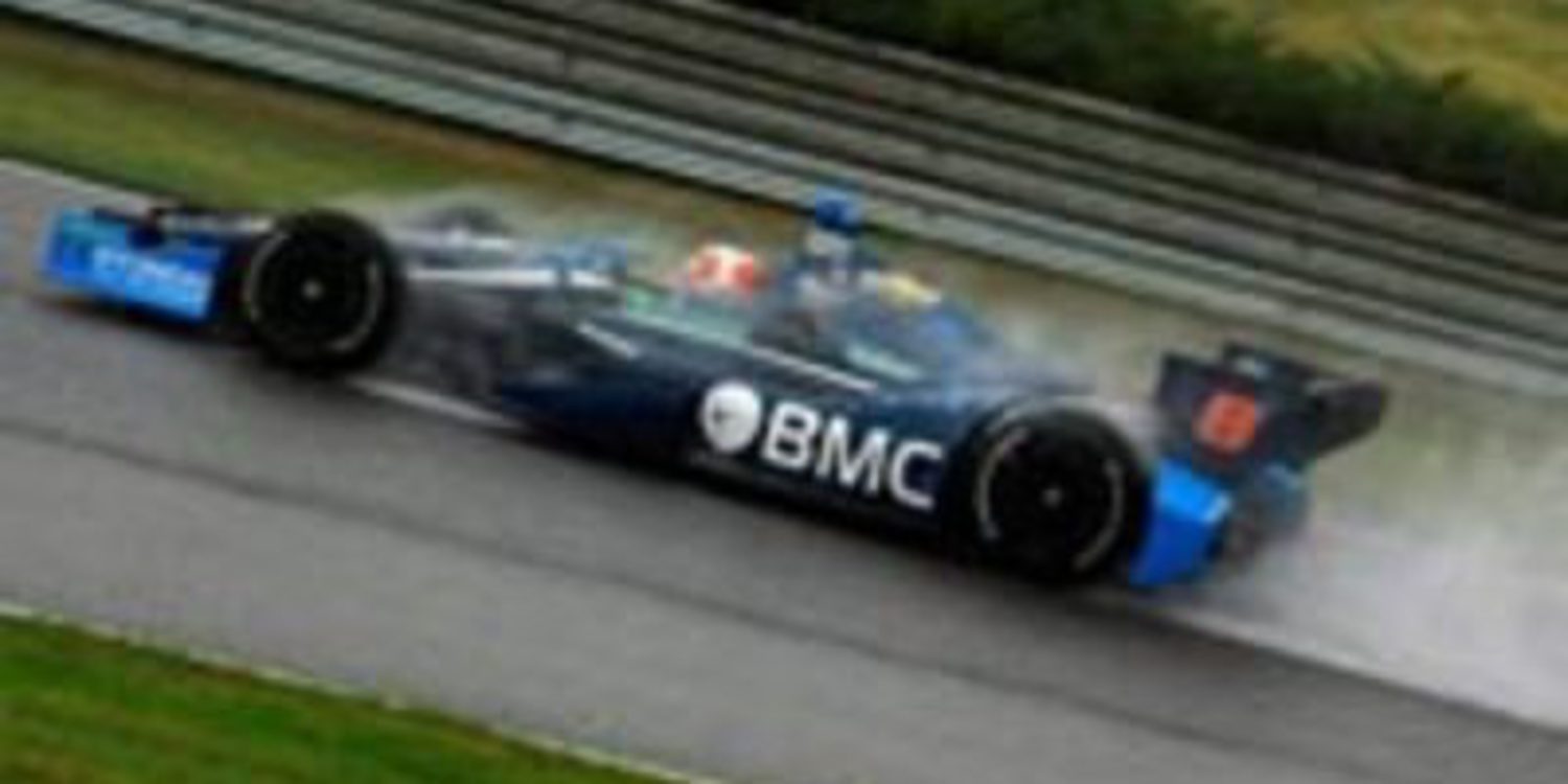 Rubens Barrichello cerca de abandonar la IndyCar