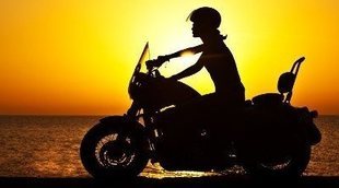Disfrute al viajar en moto en pleno verano