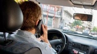 El peligro de usar smartphones cuando conducimos