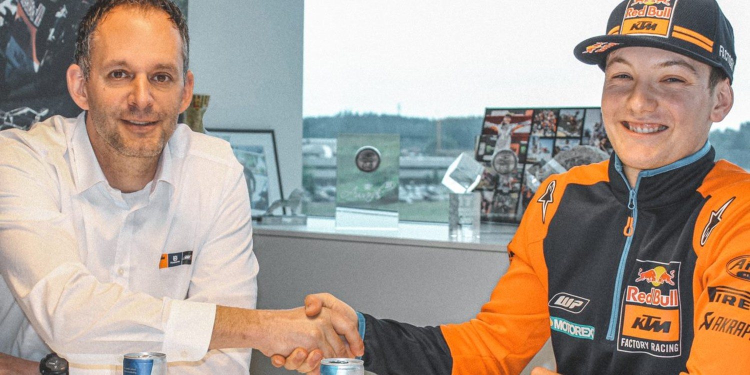 Rene Hofer prolonga su contrato con KTM