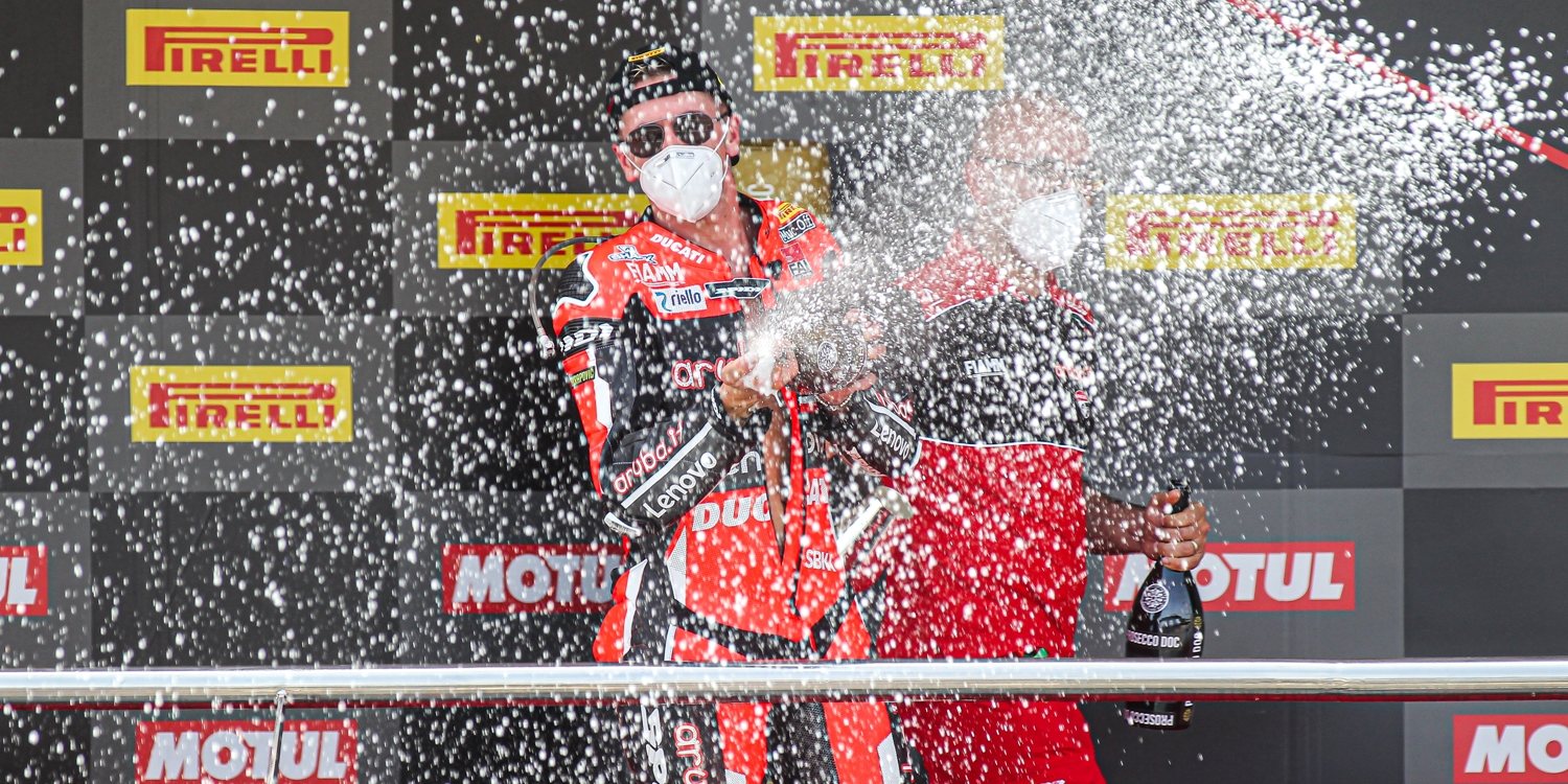 Scott Redding gana con autoridad en Jerez y Chaz Davies completa el doblete de Ducati