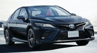 Toyota Camry Black Edition