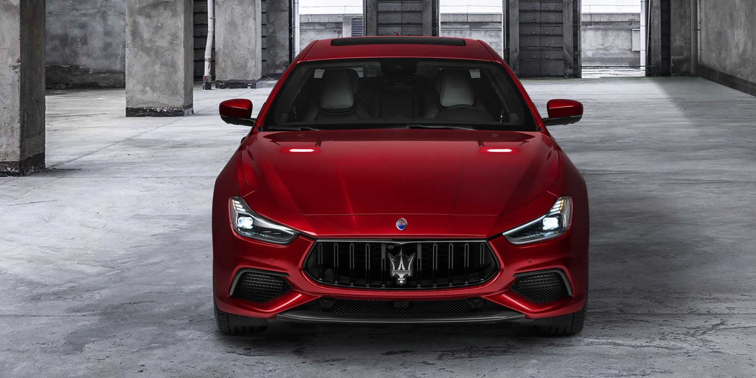 Maserati presentó el Ghibli y el Quattroporte Trofeo 2021