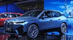 BMW presenta variantes para la serie iX