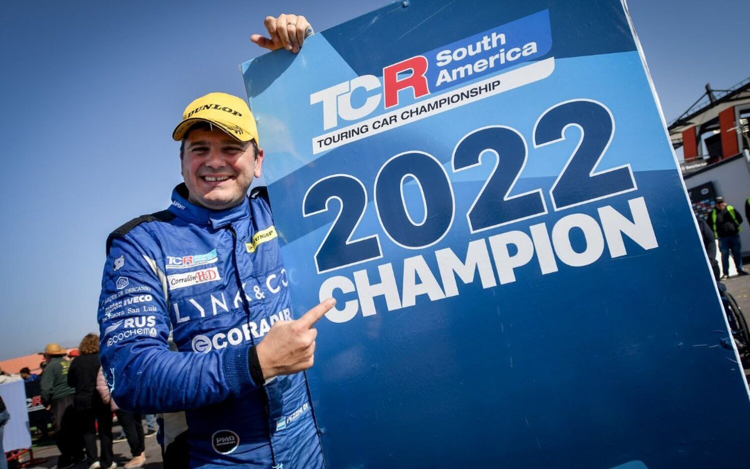 Fabricio Pezzini es el Campeón del TCR South America 2022