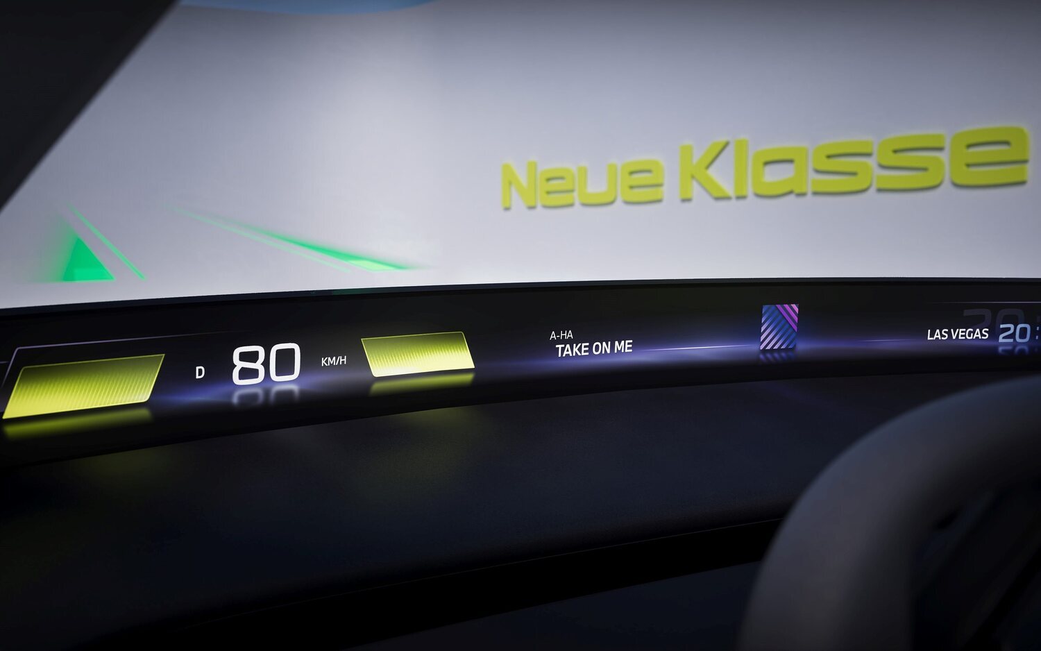 BMW trabaja en un display virtual para sus coches
