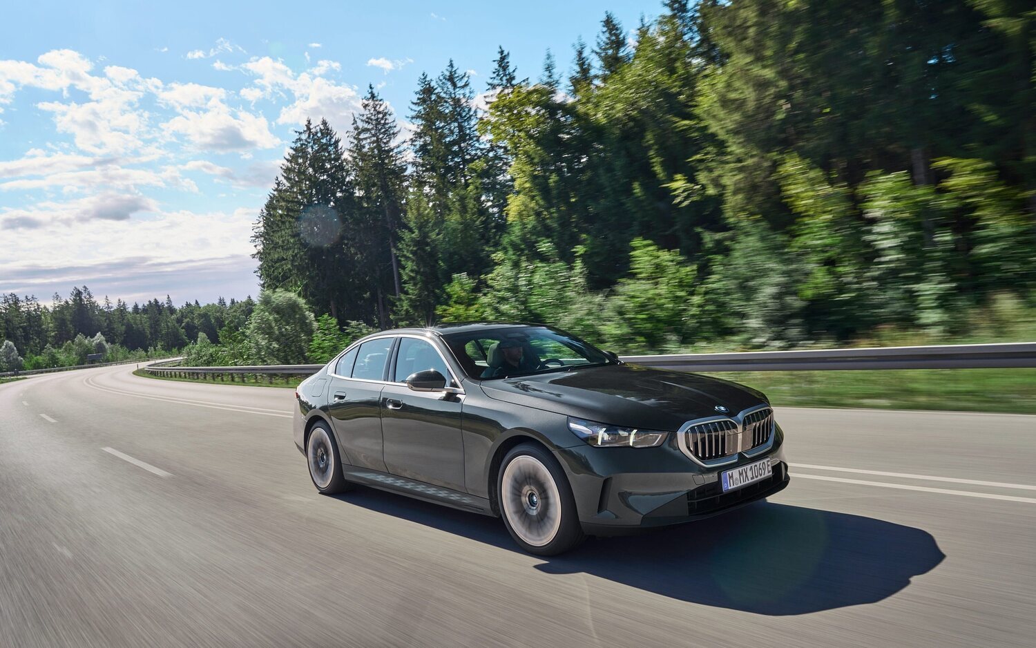 BMW patenta un novedoso sistema de pre transmisión en su Serie 5