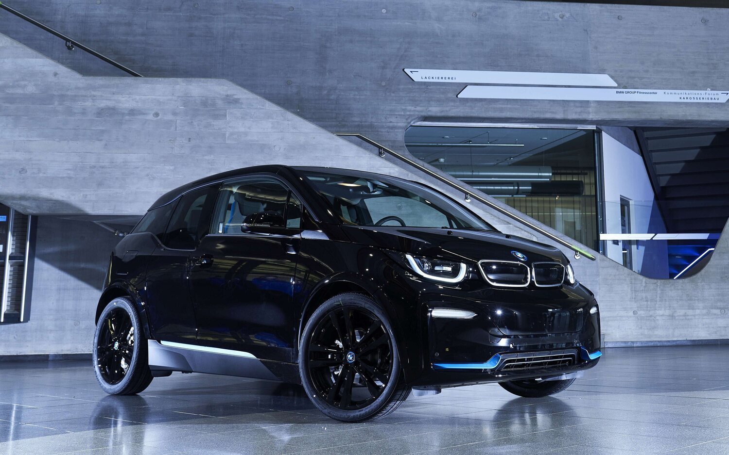 El BMW i3 se renueva y sorprende con su rendimiento