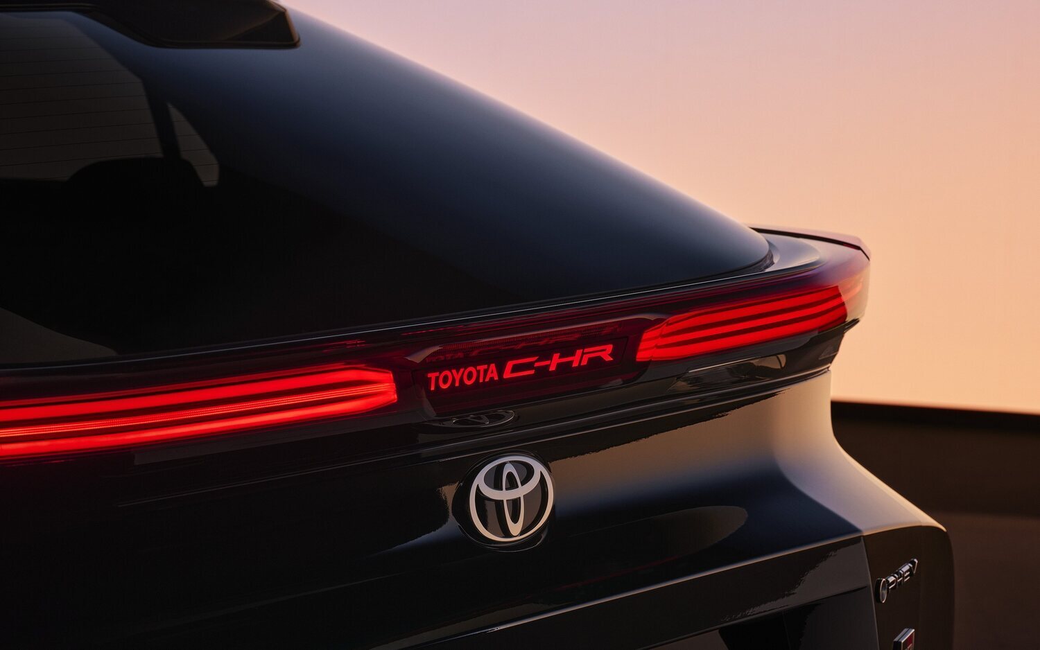 Comienza la producción del nuevo Toyota C-HR híbrido