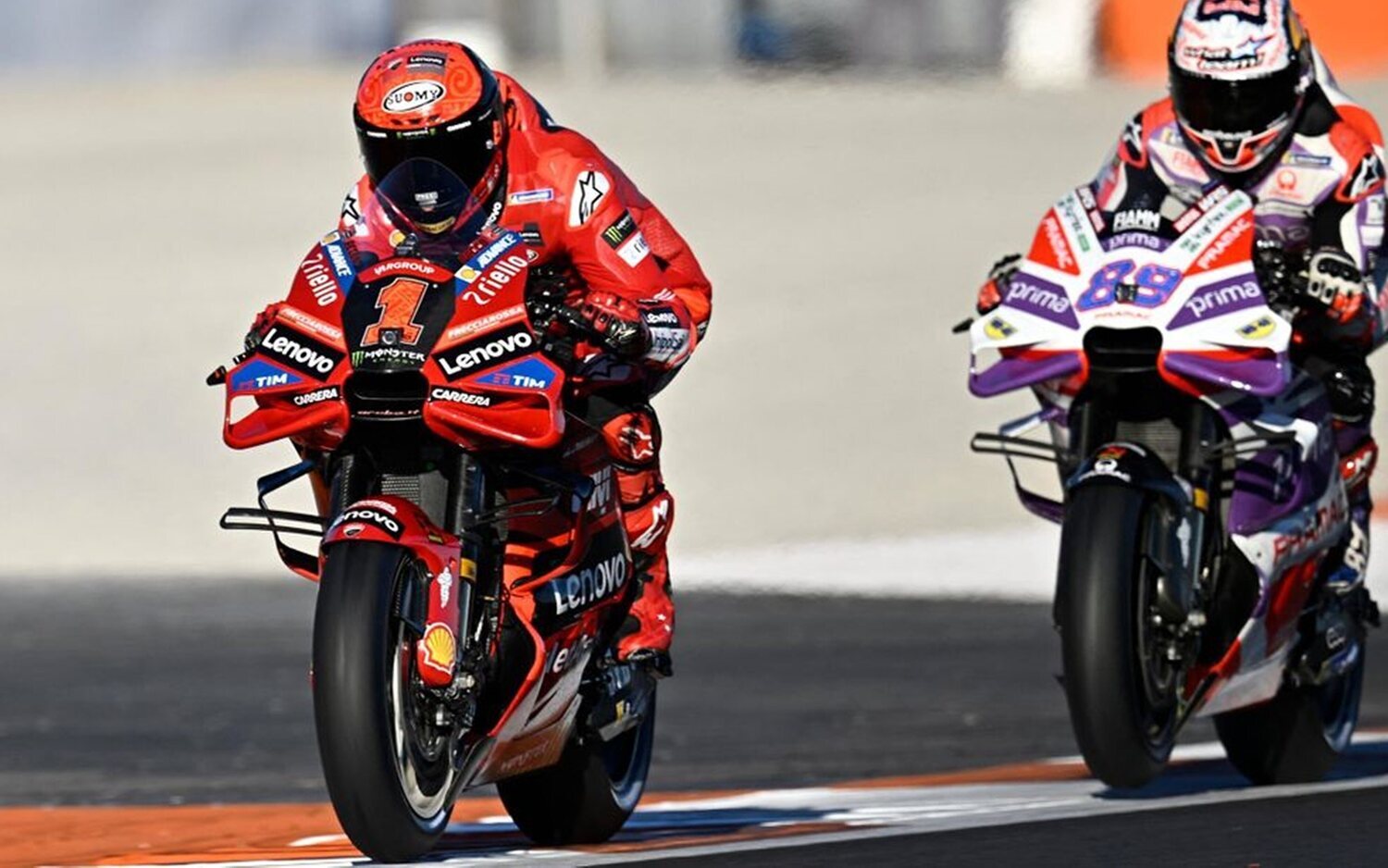 Recital de Martín en la Sprint con Márquez en el podio y el título todavía en juego