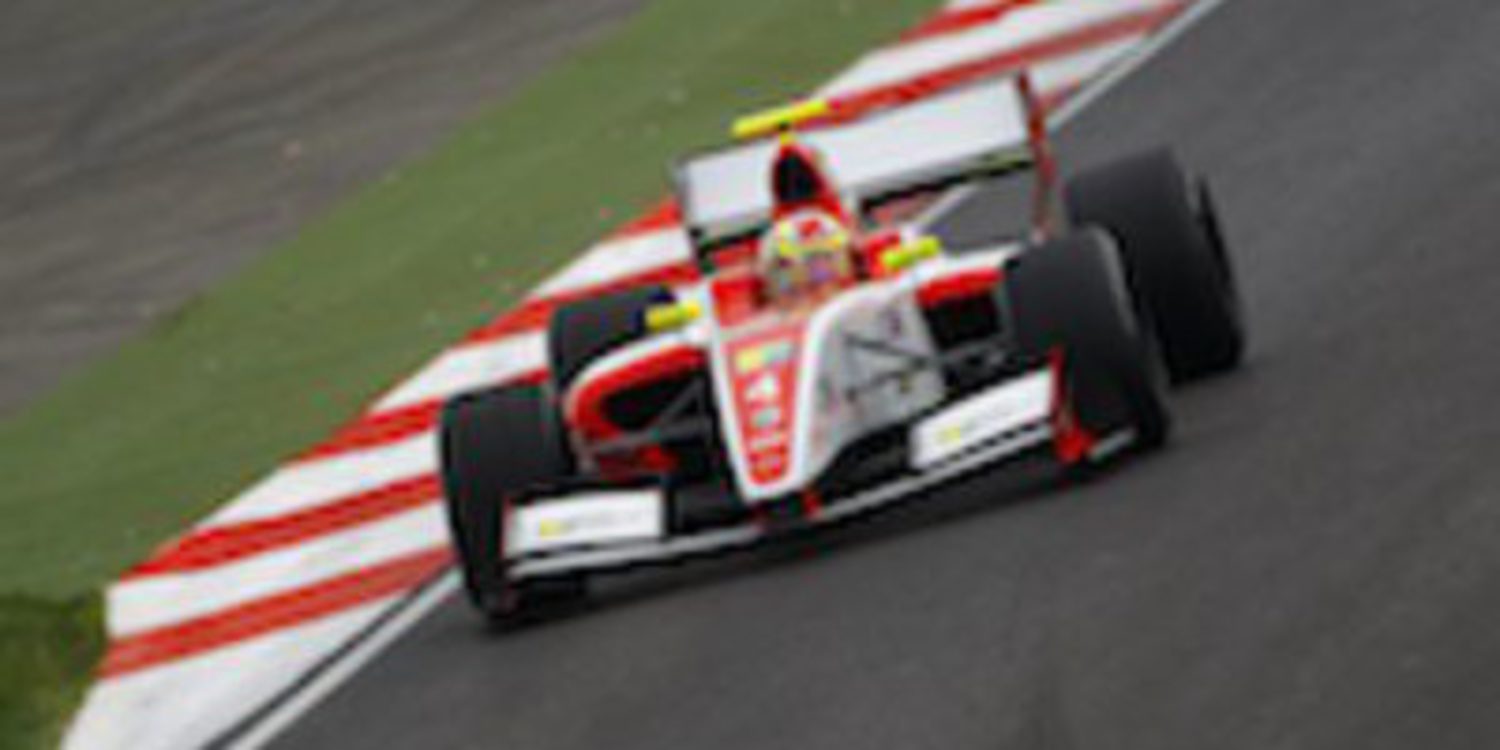 Stoffel Vandoorne y Oliver Webb las armas de Fortec en Fórmula Renault 3.5