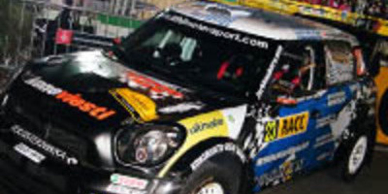Prodrive sigue centrada en el WRC