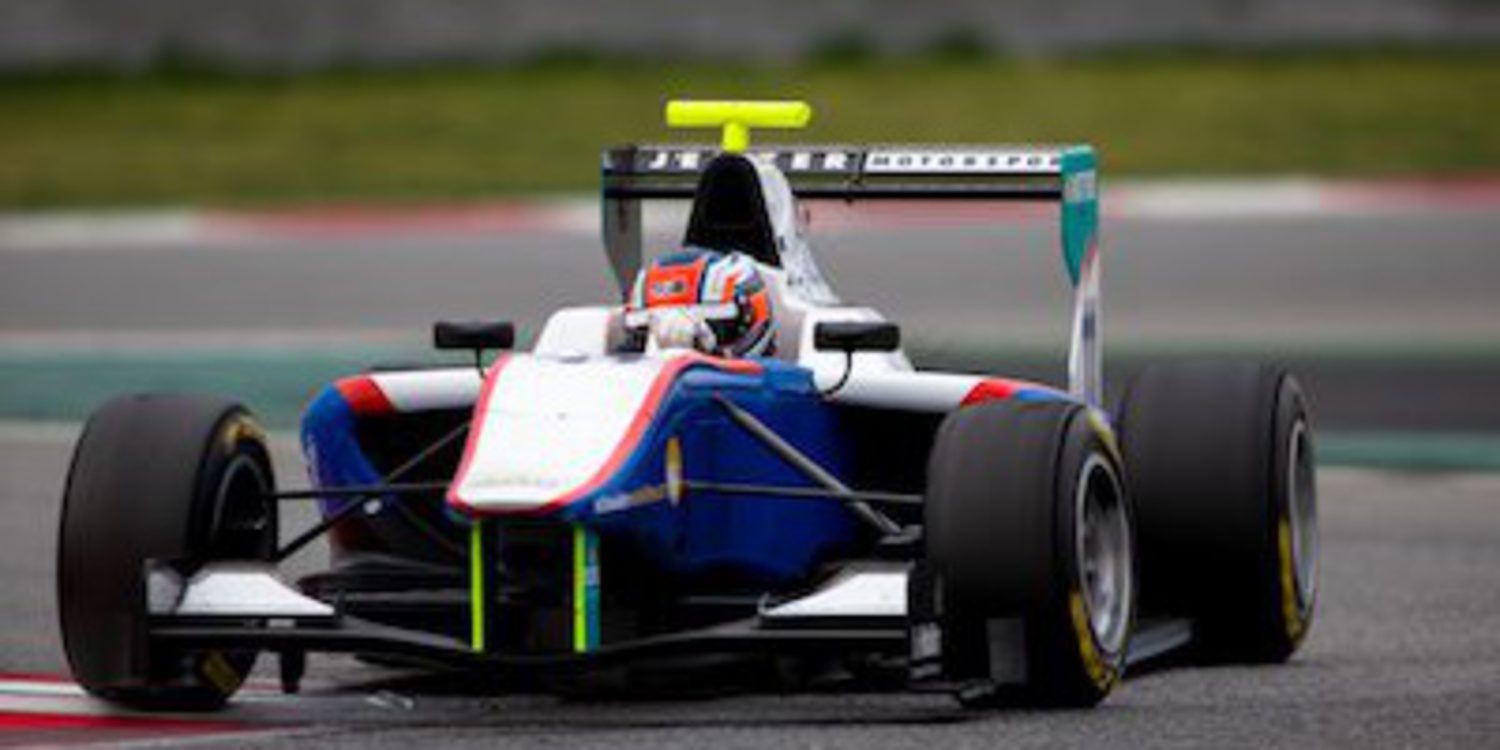 Patric Niederhauser cierra el test GP3 de Montmeló con el mejor crono