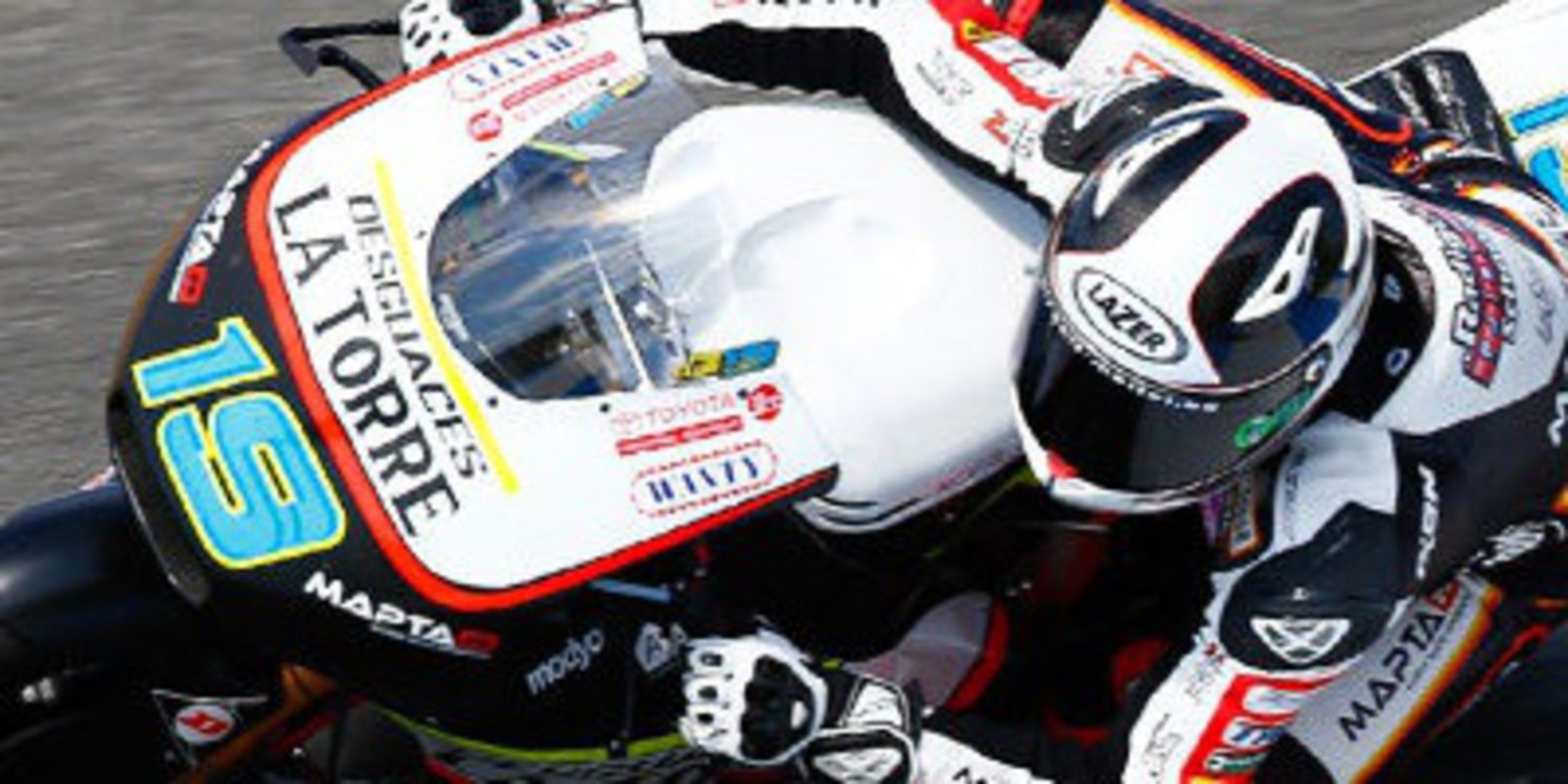 Xavier Simeón emocionado con su primer podio en Moto2