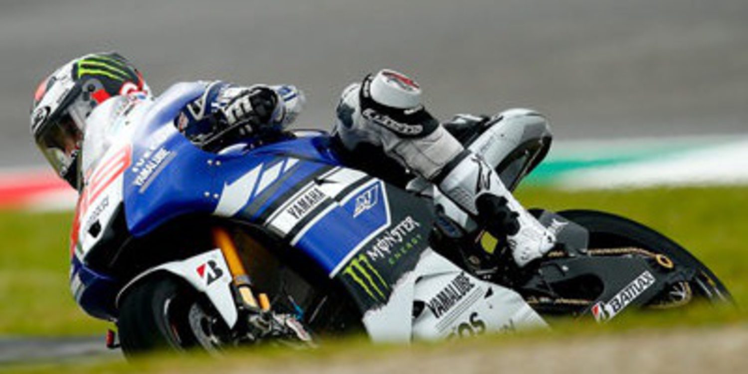 Lorenzo pauta doblete en los FP2 MotoGP de Mugello