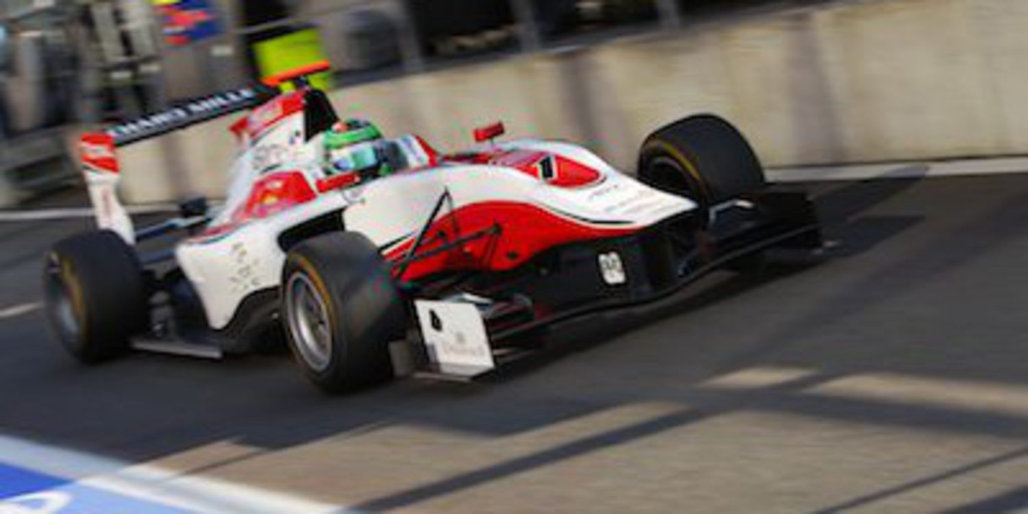 Conor Daly manda en los libres de GP3 en Spa