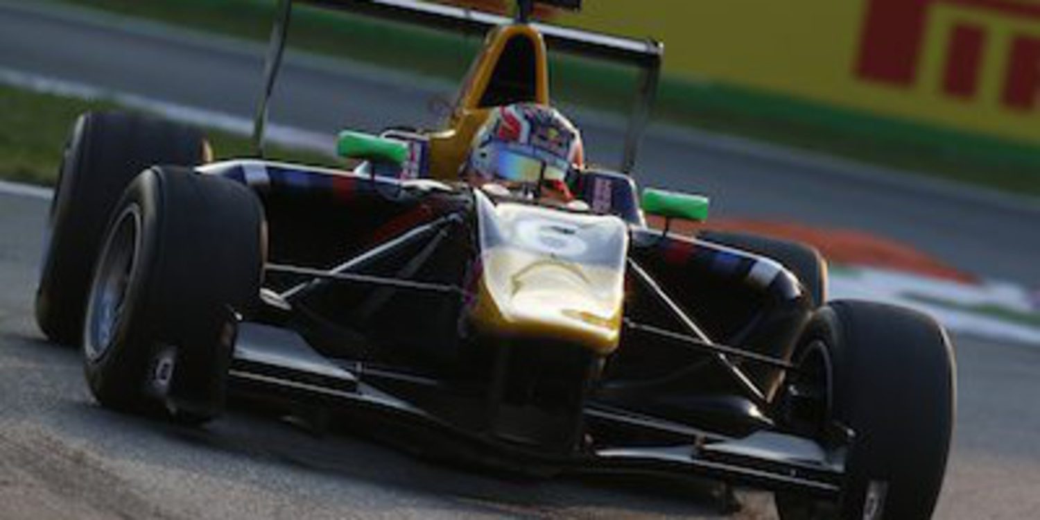 Daniil Kvyat manda en los libres de GP3 en Monza
