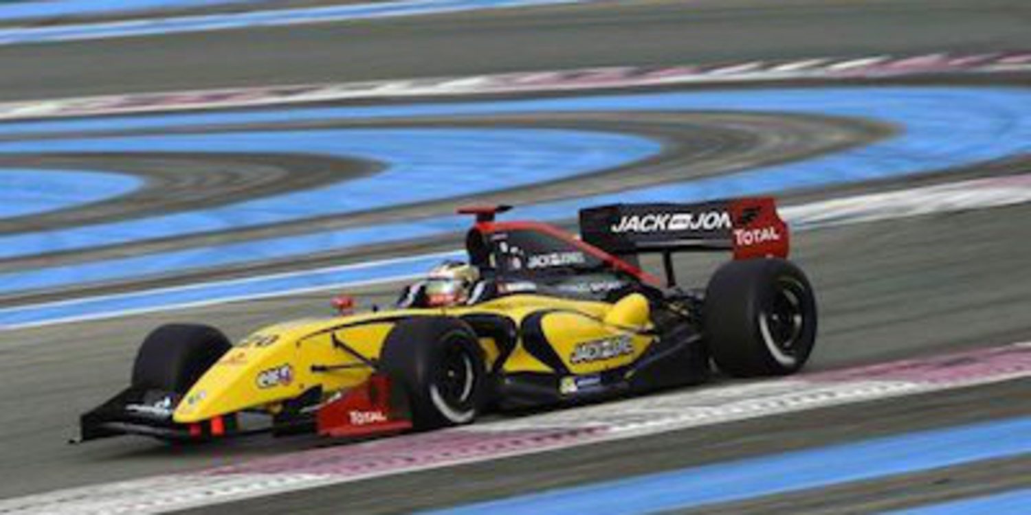 Magnussen descalificado de la primera carrera en Francia